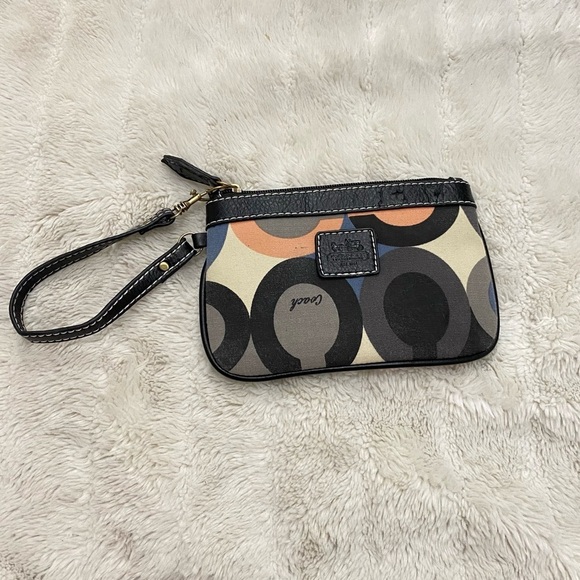 Coach Multicolor Circle Pattern Signature Wristlet - Picture 2 of 16